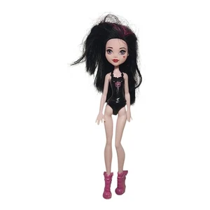 Monster High Draculaura Puppe Spielzeug Vampir schwarz Badeanzug Mattel 2015 - Bild 1 von 6