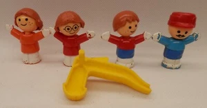 Figuras de Li'l Playmates de 1980 para usar con Disney Train 1986 - Lote de 4 - Imagen 1 de 2