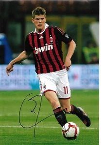 Foto autógrafa firmada a mano por Klaas-Jan Huntelaar 12x8 AC Milán certificado de autenticidad - Imagen 1 de 1