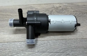 Auxiliary Coolant Water Pump 2038350164 for Mercedes-Benz C230 E320 E430 CLK320 - Picture 1 of 3