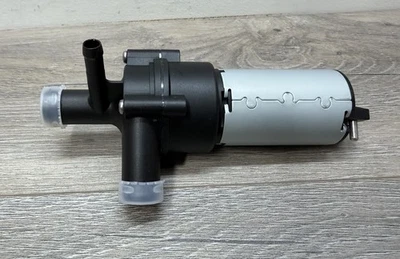 Auxiliary Coolant Water Pump 2038350164 for Mercedes-Benz C230 E320 E430 CLK320 - Image 1 of 3