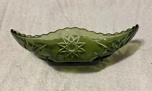 Vintage Anchor Hocking Avocado Grün Glas Davidstern Soße oder Soßenschale - Bild 1 von 2