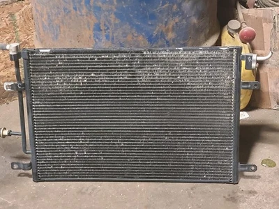 Condensador de aire acondicionado usado se adapta a: Audi A4 2.0 2006 grado A Foto 1 de 4