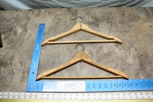 DIPLOMAT HOTEL & COUNTRY CLUB AND HOTEL LINCOLN ANNI '40 APPENDIABITI VINTAGE IN LEGNO 107B - Foto 1 di 6