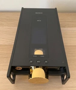 Like new Sony DMP-Z1 digital music player, Signature Series - Zdjęcie 1 z 7