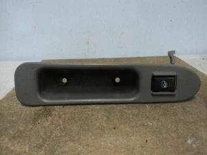 01 IMPALA ELECTRIC DOOR RH REAR POWER LOCK SWITCH - Picture 1 of 2