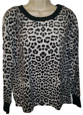 Top pijama tumbona de terciopelo con estampado de leopardo blanco y negro BETSEY JOHNSON para mujer  Foto 1 de 4