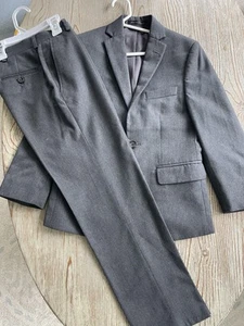 Ralph Lauren complete 2 piece Suit- boys, size 7 gray - Picture 1 of 8