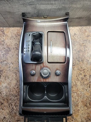 Consola central Infiniti M56 M37 Q70 11-19 con palanca de cambios y moldura de madera OEM Foto 1 de 4