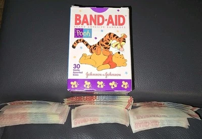 Johnson And Johnson Disney Winnie Pooh Tigger Curita Caja de 30 Años 90 RARO  Foto 1 de 4