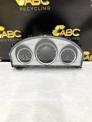 2011 Mercedes-Benz C300 спидометр приборной панели в сборе ID 2049006400 - Изображение 1 из 4