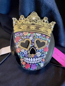 BETSEY JOHNSON KITSCH SUGAR CROWNED, SKULL HALLOWEEN CROSSBODY BAG NEW WITH TAGS - Picture 1 of 4