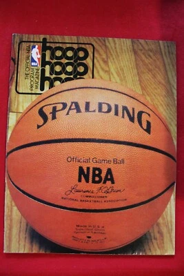 Programa HOOP 1983 - Golden State Warriors vs Portland Trailblazers - Clyde Drexler Foto 1 de 3