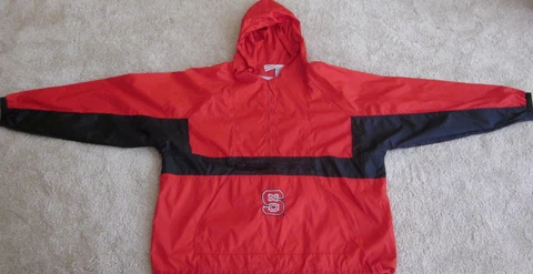 NORTH CAROLINA STATE WOLFPACK V-NECK ZIP UP PULLOVER JACKET SHELL EXTRA LARGE XL Cover