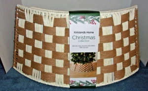 KIRKLAND'S HOME 28" WOVEN CHECKERED CHRISTMAS TREE COLLAR METAL FRAME NEW - Picture 1 of 3