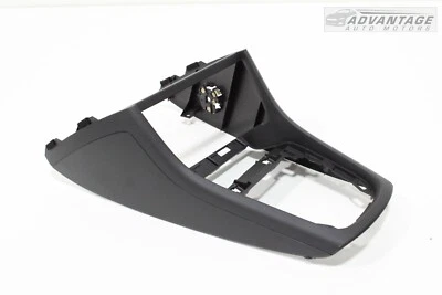 2015-2018 AUDI Q3 QUATTRO ЦЕНТРАЛЬНАЯ КОНСОЛЬ ВЕРХНЯЯ ОТДЕЛКА КРЫШКА ПАНЕЛЬ КРОНШТЕЙН OEM - Изображение 1 из 4