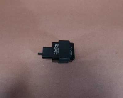 2004-2009 YAMAHA FZ6-S FZ6S FZ6 FZ600 Turn Signal Flasher Relay - Image 1 of 4