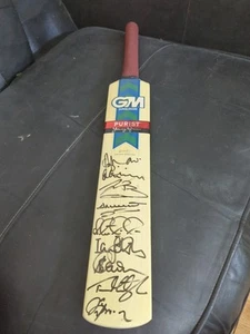 Gunn & Moore Signed Cricket Bat - 2006 Surrey V Essex Signed By 9 - Picture 1 of 6