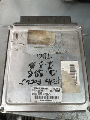 2M5A-12A650-PC CENTRALINA INIEZIONE MOTORE FORD FOCUS 1.8 74KW 5P D 5M (2003) RI - Immagine 1 di 2