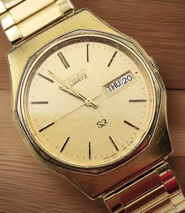 Reloj Seiko SQ Hombre 34mm Esfera Dorada Tono Dorado Fecha Día Redondo 6923-7040 Batería Nueva - Imagen 1 de 14