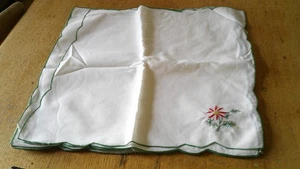 SET OF 8 UNUSED VINTAGE   EMBROIDERED COTTON   NAPKINS - Picture 1 of 6