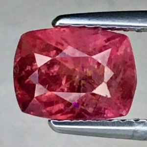 1.815ct pink red Rubellite ( tourmaline ) cushion see video - Bild 1 von 2