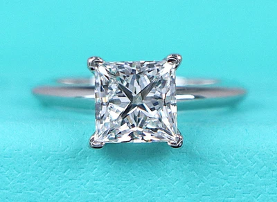 Обручальное кольцо с бриллиантом принцессы Tiffany & Co платина 1,81 карата F VVS1 48 500 долларов США - Изображение 1 из 4