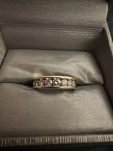 Band With Diamonds - Picture 1 of 7