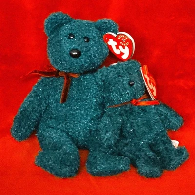 Gorro de peluche navideño TY 2001 bebés dos figuras verdes 13 cm y 9 cm usado Foto 1 de 4