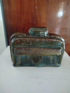 Interesante jarrón de taller verde musgo firmado - Imagen 1 de 6