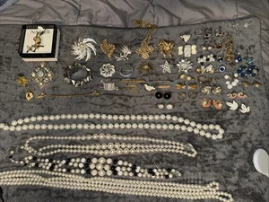 Großes Vintage Nachlass Modeschmuck Konvolut 70+ Teile teils signiert TRIFARI MONET - Bild 1 von 19