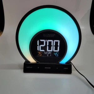 La Crosse Technology Alarm Clock w USB Charging Port - Temp & Mood Light - Picture 1 of 3
