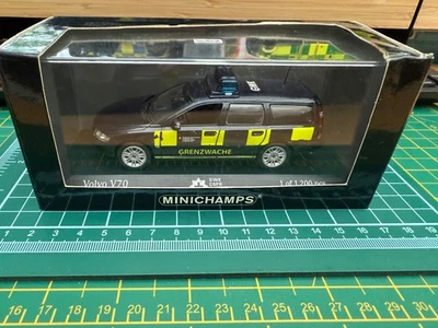 Code 3 Police? 1:43 Scale Minichamps Volvo V70 BLUE Grenzwache-Schweiz SPARES - Image 1 of 4