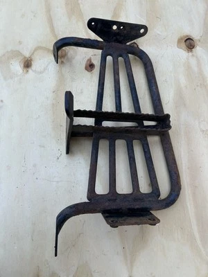 01 Arctic Cat 250 2wd Right Side Floorboard Footrest - Image 1 of 4