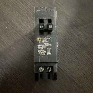 HOMT Square D TYPE 62 15 amp Twin 15/15 1 Pole Tandem Circuit Breaker - Picture 1 of 7