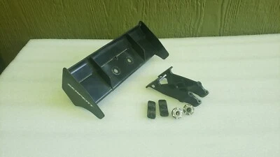  SERPENT COBRA SRX8 PRO  WING AND MOUNT  - Image 1 of 3