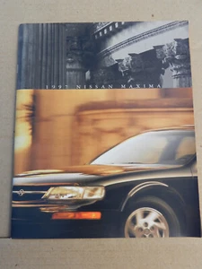 1997 NISSAN MAXIMA DEALER SHOWROOM SALES BROCHURE CATALOG GUIDE BOOKLET - Picture 1 of 1