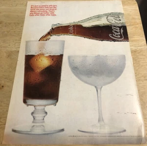 Coca-Cola 1966 - Anuncio impreso de revista vintage - Imagen 1 de 5