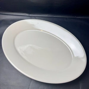 "Plato para servir Homer Laughlin EE. UU. Restaurant Ware blanco roto ovalado 13-1/4"" en muy buen estado" - Imagen 1 de 6