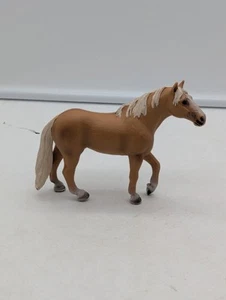 Schleich Horse -Light Brown and White ~w/ Horseshoes~ Stallion figure 2006 - Picture 1 of 18