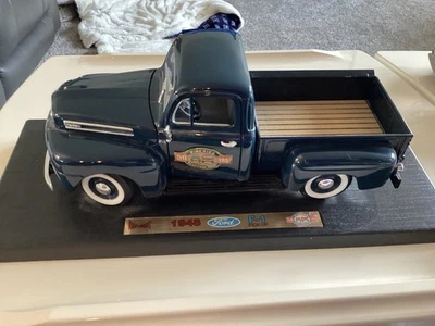 Road Legends 1:18, 1948 Ford F-1 пикап 50-летие, РЕДКИЙ темно-синий  - Изображение 1 из 4