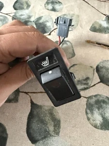 3544183 Interruptor asiento térmico Volvo 940 ENCHUFE GRIS - Imagen 1 de 3