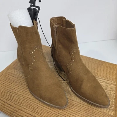 Botas femininas No Boundaries tamanho 7 bronzeadas ocidentais tornozelo camurça sintética cravejada - Imagem 1 de 4