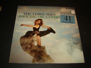 THE THREE SUNS DANCING ON A CLOUD VINYL LP RCA LSP-2307 VERY GOOD STK 2 - Imagen 1 de 3