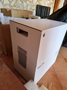 Apple Mac Pro 2019 - 24 Core 2.7 - Ram 384GB - 256GB SSD + W5700x 16GB - Bild 1 von 6
