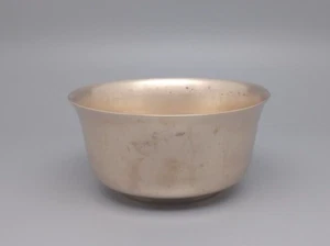Cuenco redondo de latón de 5,25" de colección hecho en Corea - Imagen 1 de 6