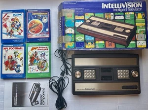 Mattel Intellivision Videospielkonsole funktionstüchtig Vintage Spielepaket mit 4 Spielen - Bild 1 von 24