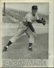 1956 Photo de presse Redleg Relief Ace -- Hershell Freeman Pitcher of Cincinnati Rouge