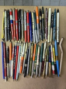 Lot Vintage Stifte Werbung Uhaul Sanitär Bauernhof Büro Bank Bowling Camping - Bild 1 von 7