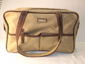 Modella Travel Tote With Matching Make Up Bag - Picture 1 of 9